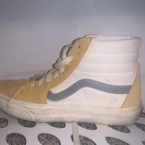 Sk8-hi suede Yellow and white Vans with gray stripe